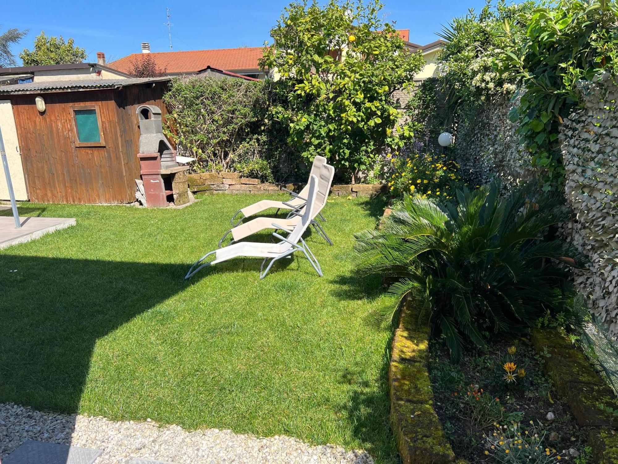 Casa Vacanze Vespucci Torre del Lago Puccini Exteriör bild